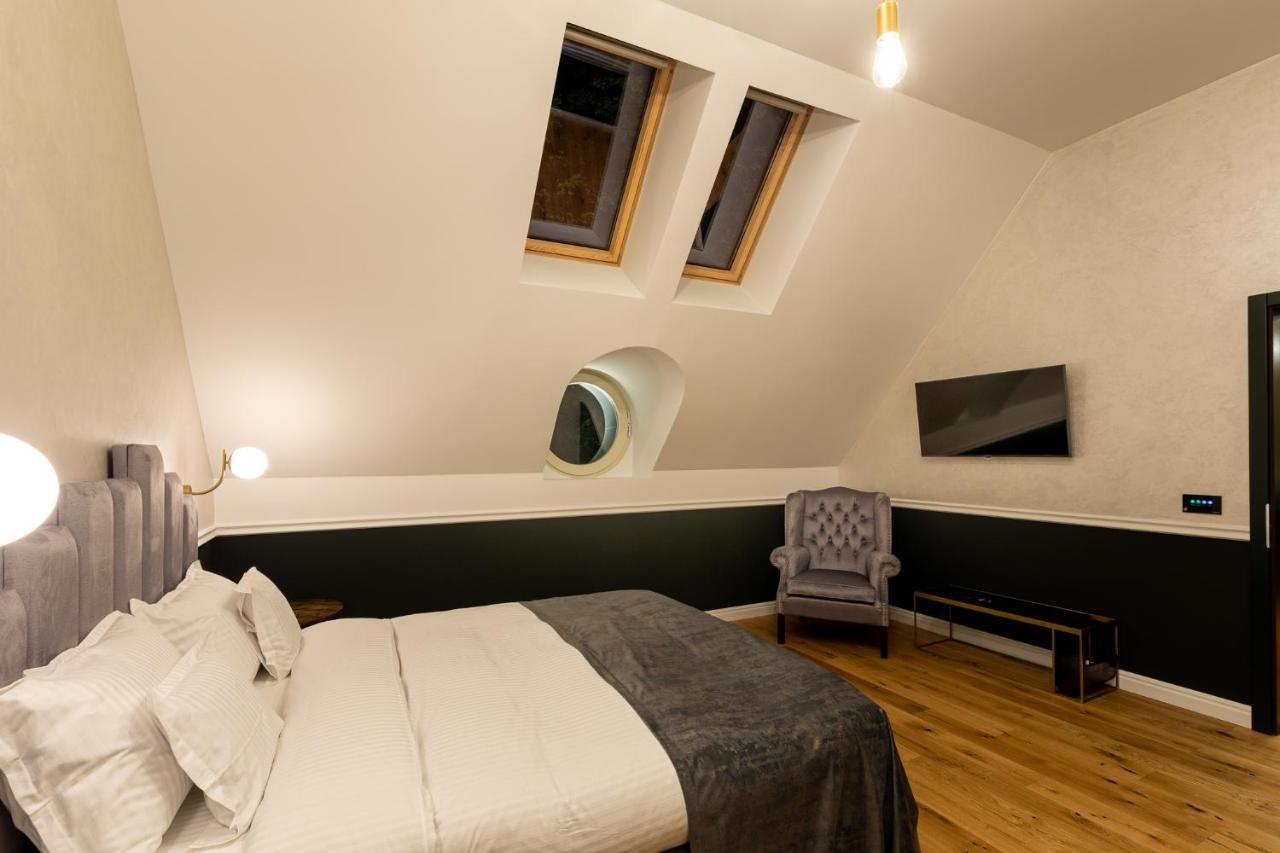 Boutique Hotel Cocosul De Aur Târgu-Mureş 외부 사진