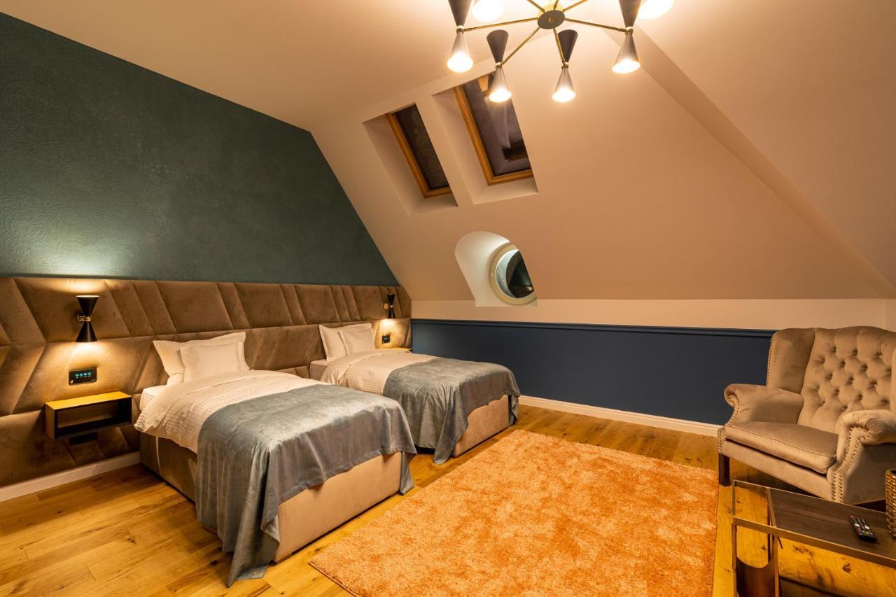 Boutique Hotel Cocosul De Aur Târgu-Mureş 외부 사진