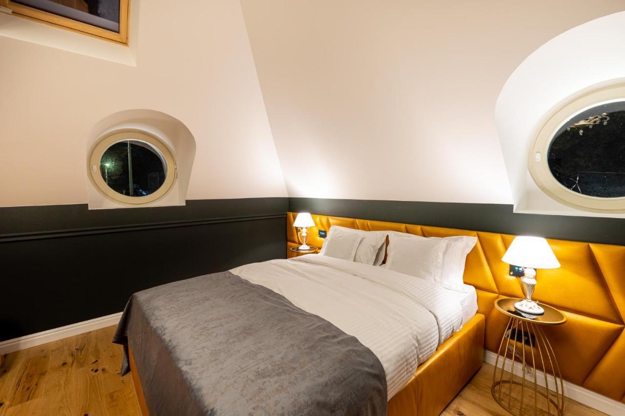 Boutique Hotel Cocosul De Aur Târgu-Mureş 외부 사진