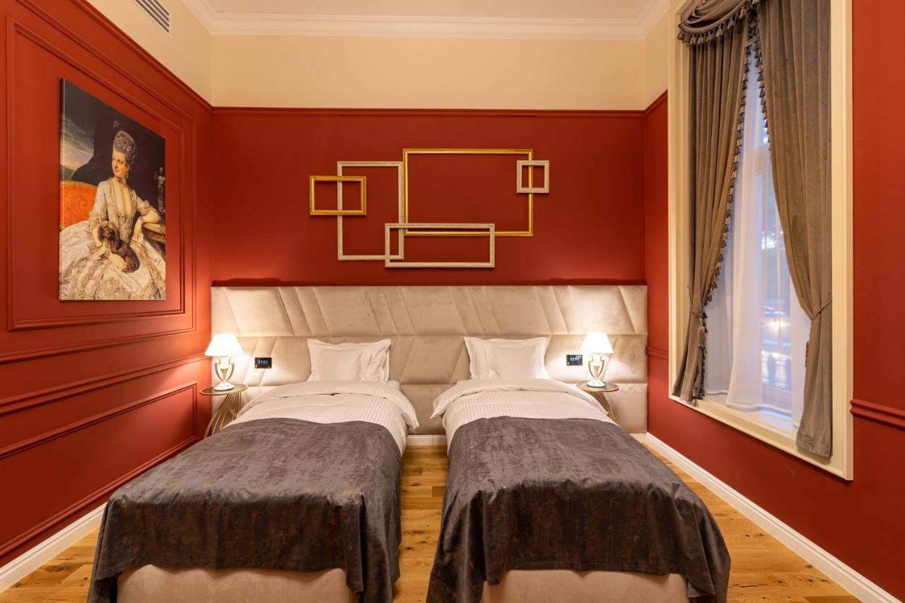 Boutique Hotel Cocosul De Aur Târgu-Mureş 외부 사진